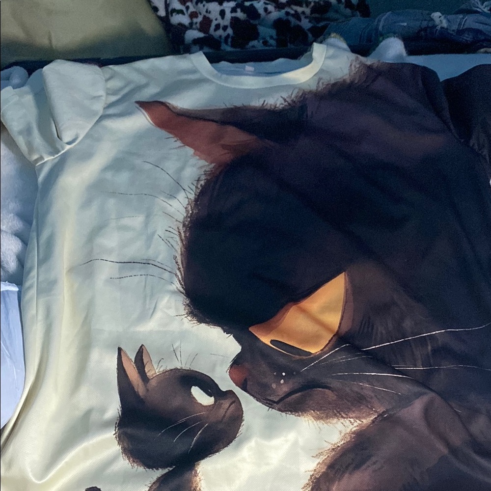 SHEIN Cream and Black Cat Print Top Clothing & Accessories